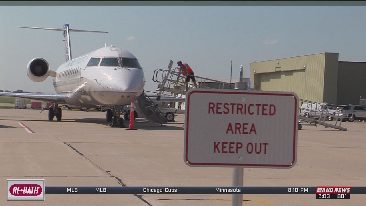 Decatur Park District votes to recommend SkyWest extension as Decatur Airport service provider